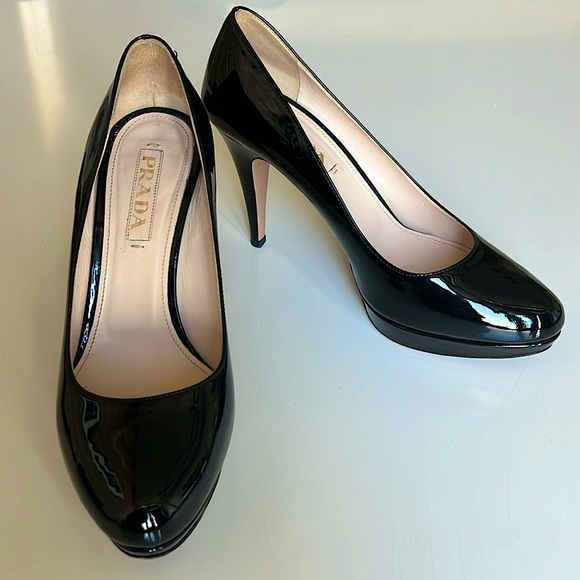 Prada patent leather pump - Picture 1 of 6